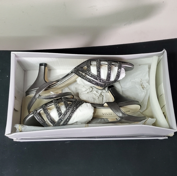 TOUCH UPS Women's Amara Heeled Sandal, Size 5, Pewter - Picture 2 of 12